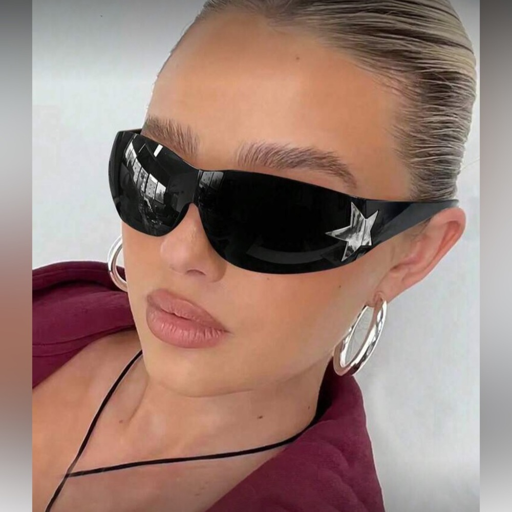 Black Star-Embellished Sunglasses